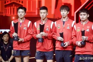体坛：国足复盘与中国香港热身赛出现的问题，今天转入技战术演练